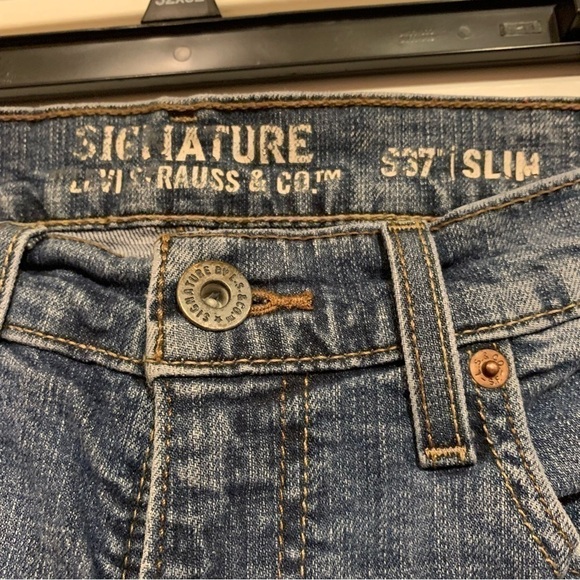Men’s Signature Levi Strauss S37 Slim Jean - Picture 5 of 6